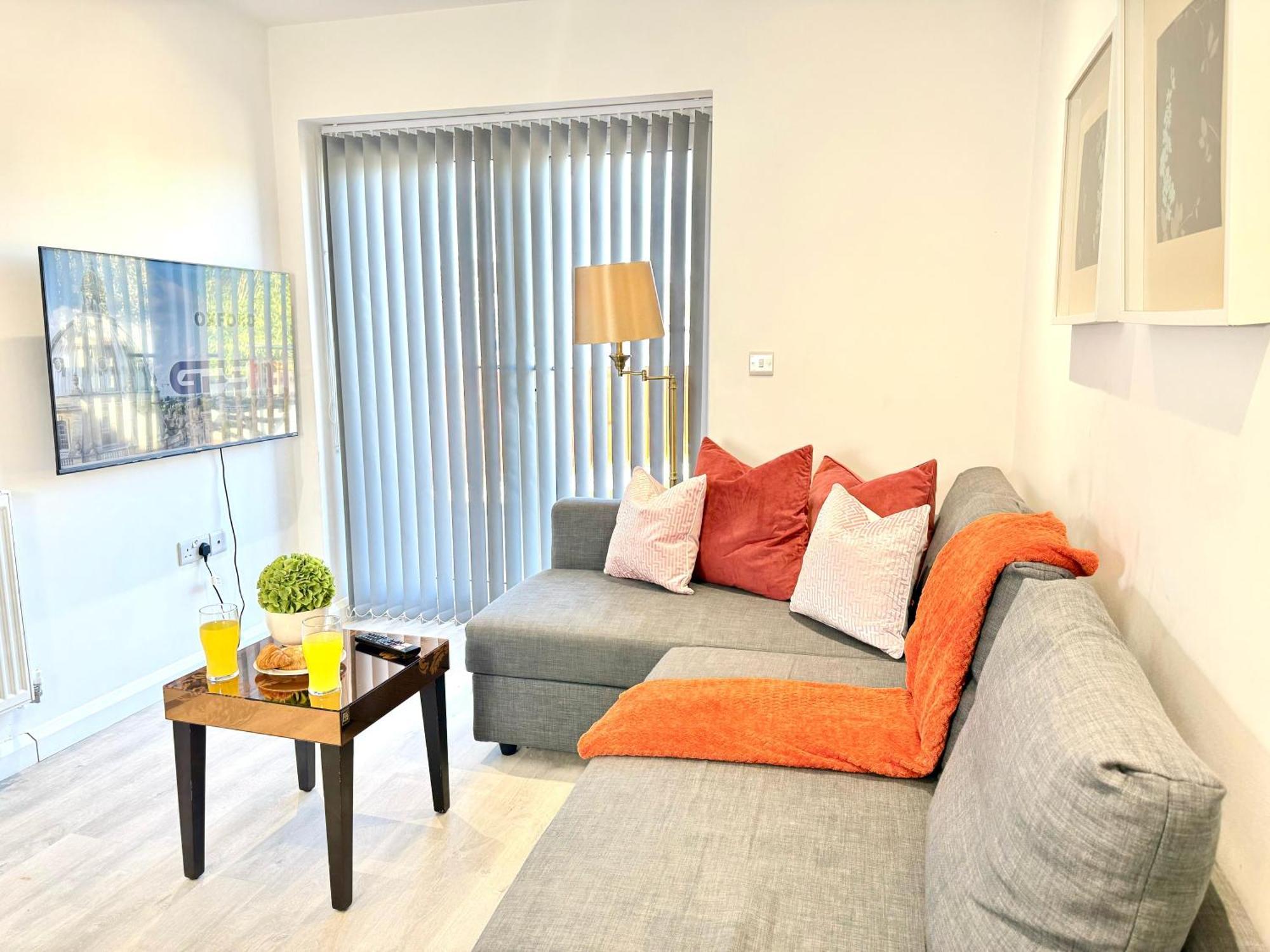 קידלינגטון Hazel 1-Bedroom Cousy Flat, Parking, Wifi, Prime Location, Close To Blenheim Palace & Oxford מראה חיצוני תמונה