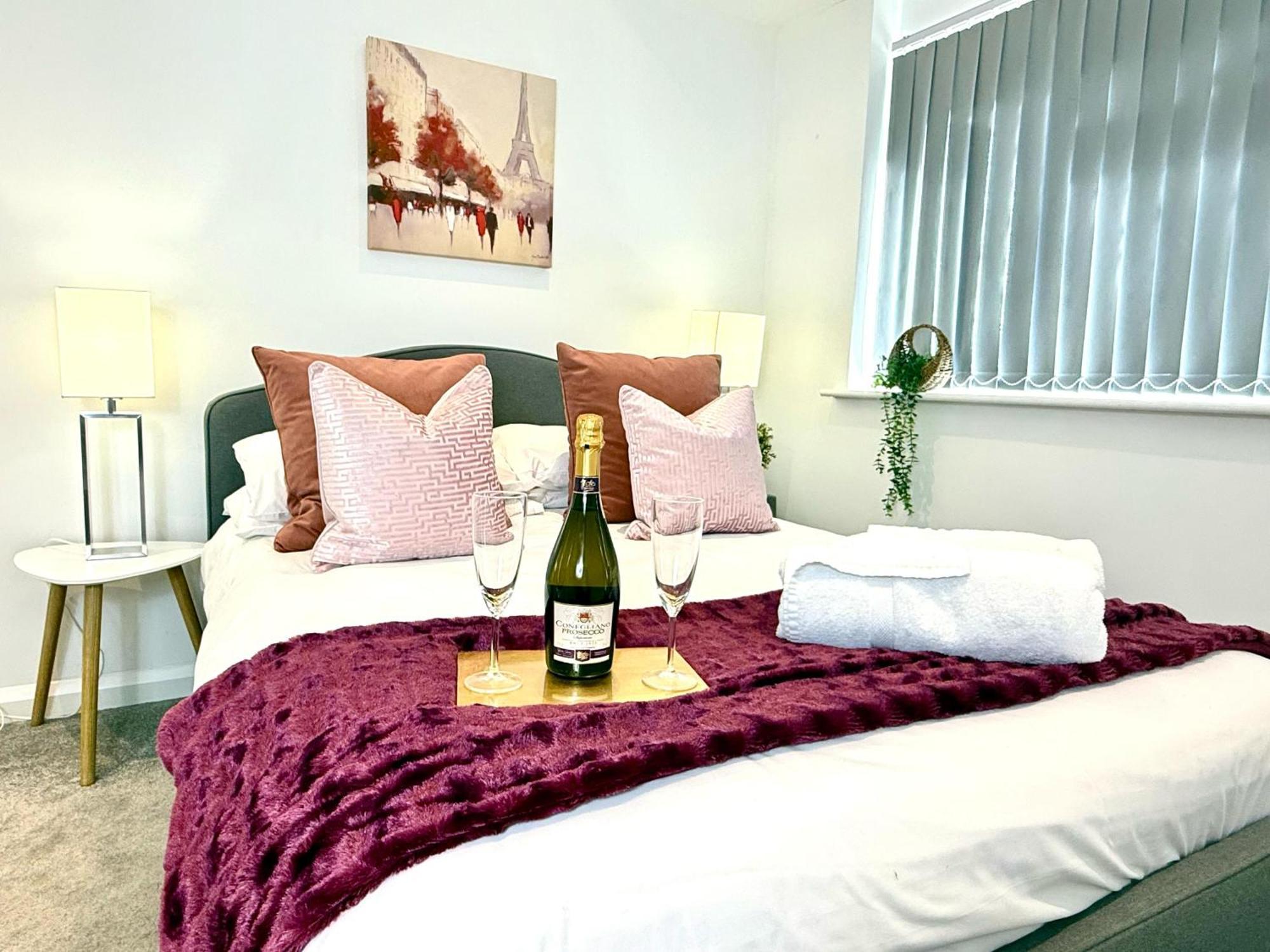 קידלינגטון Hazel 1-Bedroom Cousy Flat, Parking, Wifi, Prime Location, Close To Blenheim Palace & Oxford מראה חיצוני תמונה