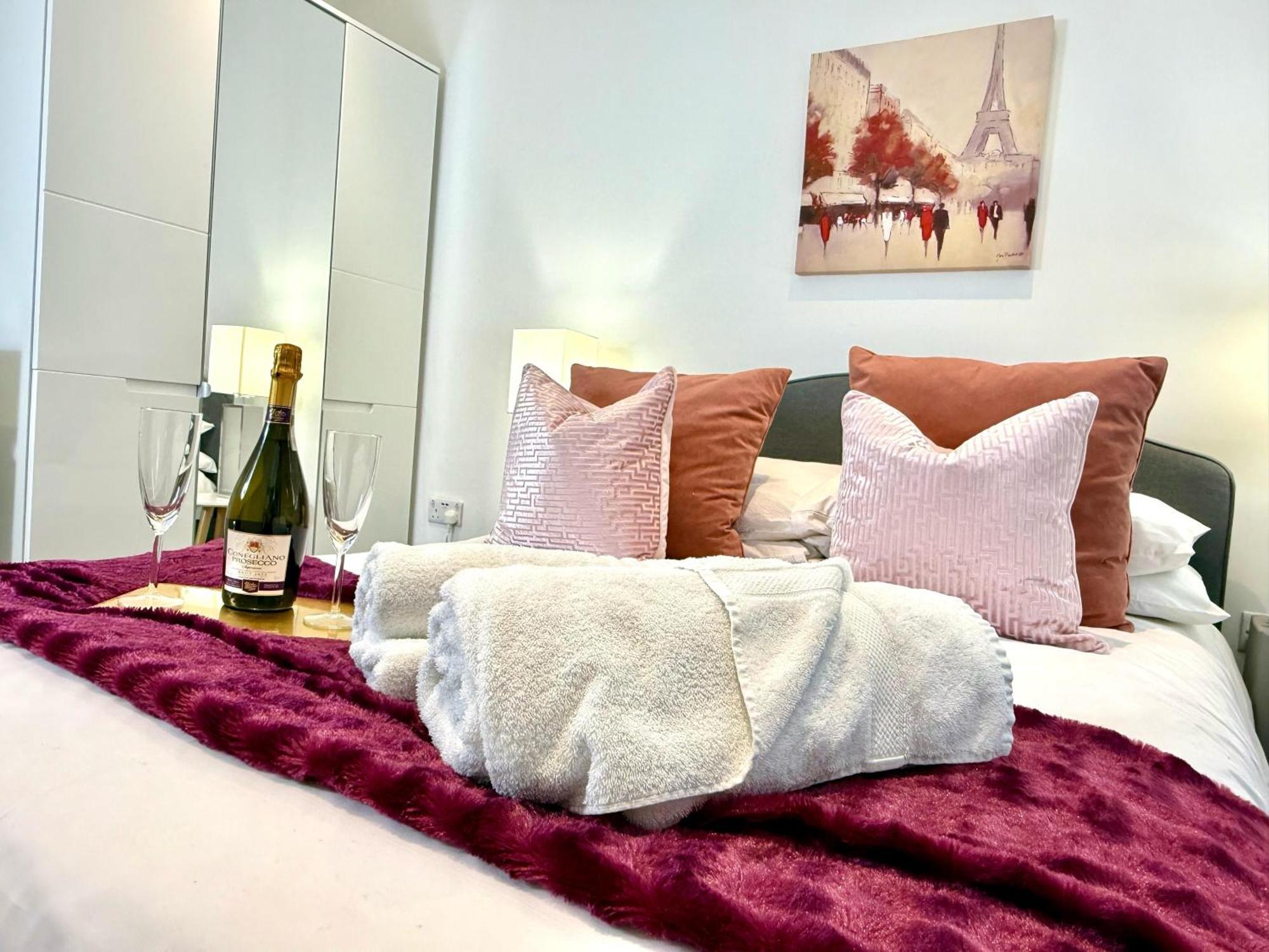 קידלינגטון Hazel 1-Bedroom Cousy Flat, Parking, Wifi, Prime Location, Close To Blenheim Palace & Oxford מראה חיצוני תמונה