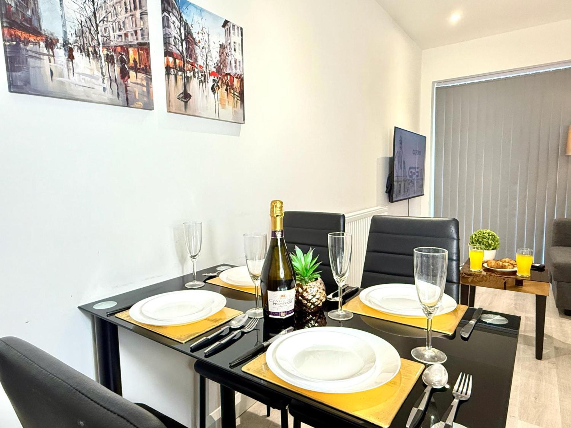 קידלינגטון Hazel 1-Bedroom Cousy Flat, Parking, Wifi, Prime Location, Close To Blenheim Palace & Oxford מראה חיצוני תמונה